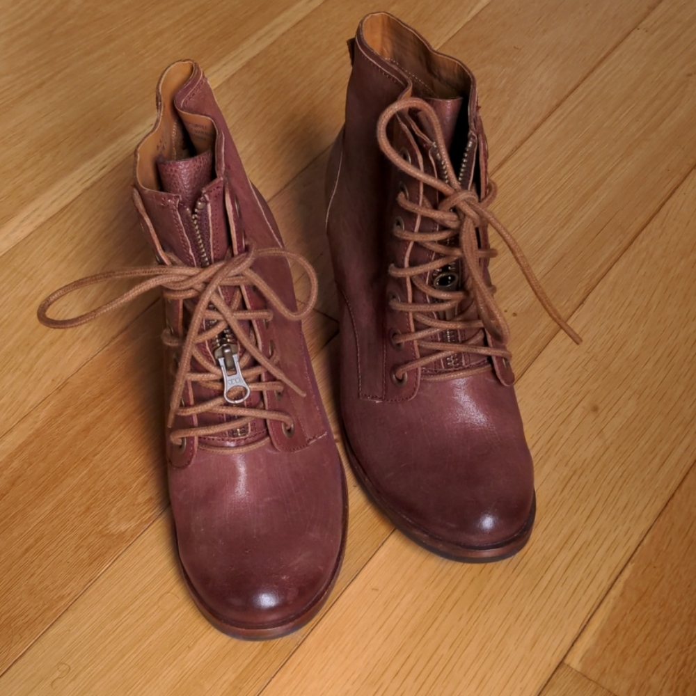 Kork-Ease boots